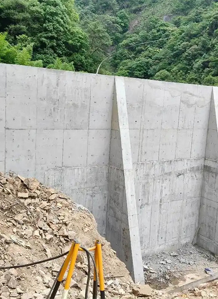 临汾古县重力式挡土墙